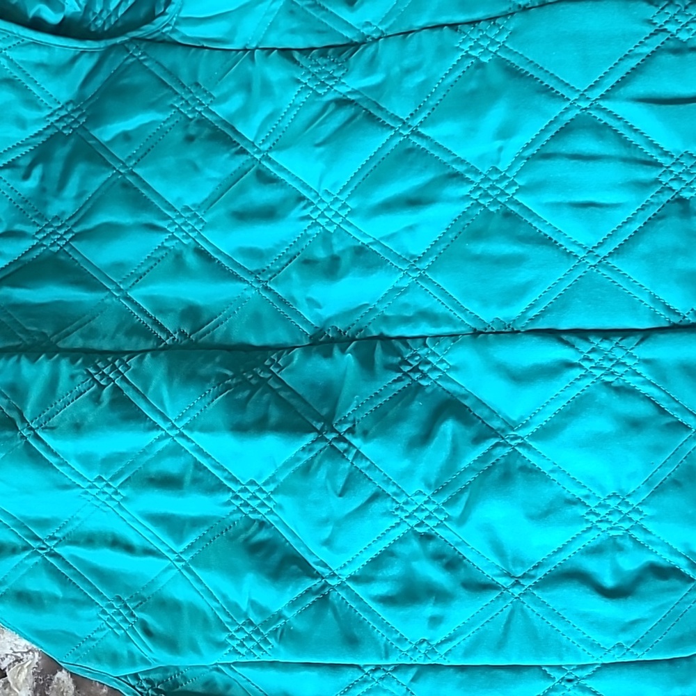 Vest - Picture 4 of 4